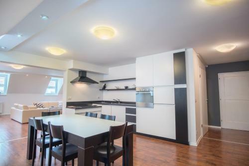 Apartamento Old Town 3 Bedroom Presidential Loft