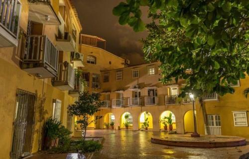 Apartamento 2 Bedroom Apt - Great Location - Inside Historic City