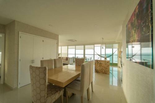 Apartamento Waterfront 2 In Bedrooms Condo Direct Beach Access