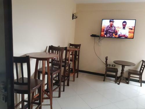 T.m.y Hotel