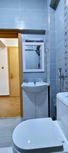 Hays Suites Hotel