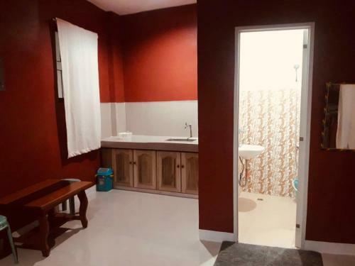 Hostal Rozay Travellers Inn