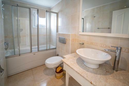 Emerald Villa In �l�deniz