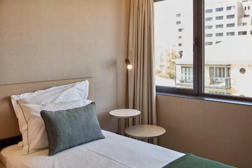 Omid Saldanha Hotel