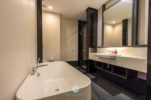 Apartamento The Mews Klcc By Favspace