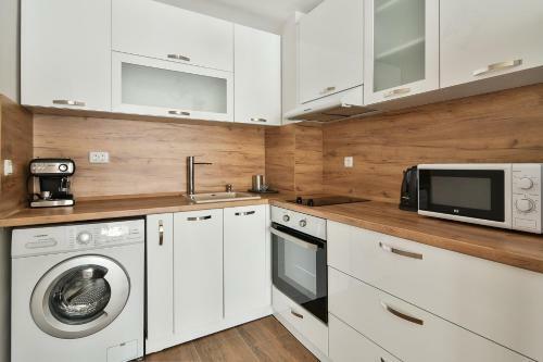 Best Location Apartments By Varna Holiday