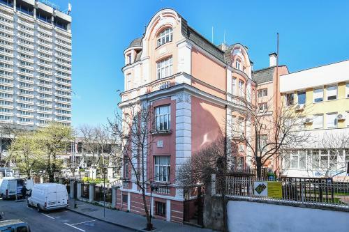 Best Location Apartments By Varna Holiday
