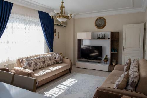 Apartamento Sun-drenched And Bright House With Backyard In Marmaris