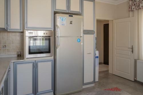 Apartamento Sun-drenched And Bright House With Backyard In Marmaris