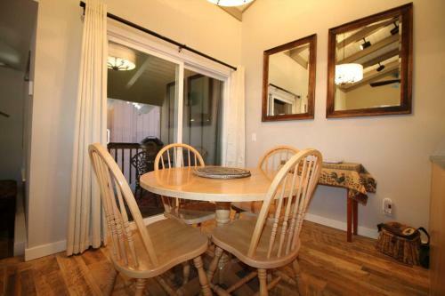 Apartamento Mammoth Estates Condo - Free Parking & Pet Friendly