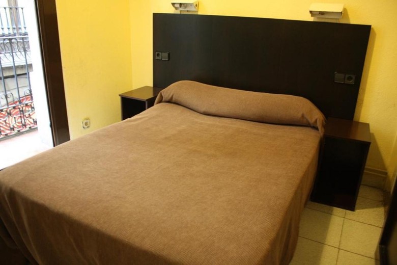 Hostal Baires
