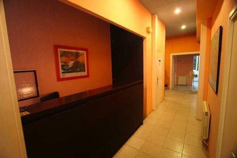 Hostal Baires