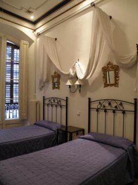 Hostal Center Inn