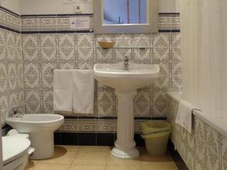 Hostal Center Inn