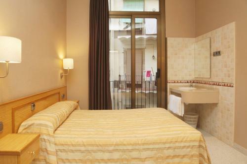 Hostal Nuevo Colon