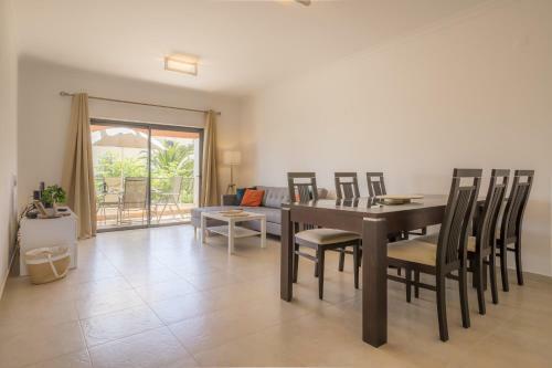Beach Apartment With Pool In Porto De Mos, Lagos