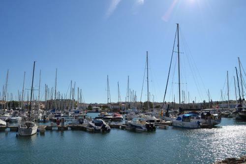 Beach Apartment With Pool In Porto De Mos, Lagos