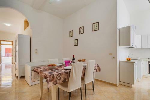 Soleado Apartments