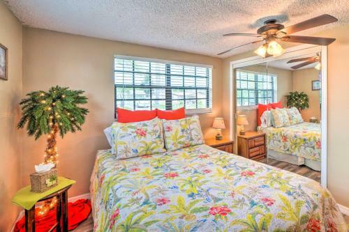 Colorful Hudson Home On Canal With Boat Dock!
