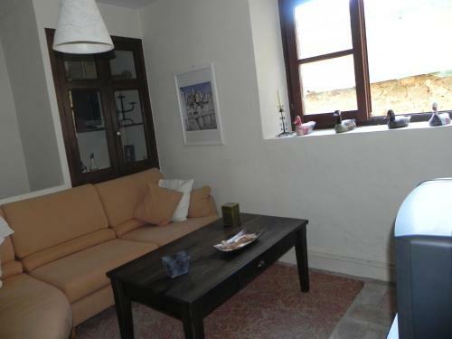 Baix Empord�. Incre�ble Casa En Pueblo Medieval