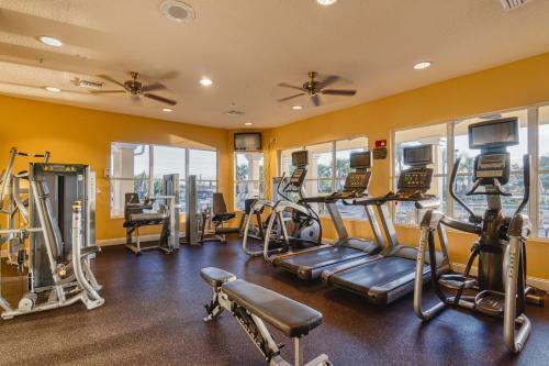 Vc6-106 3 Bedroom Great Location Lakeview