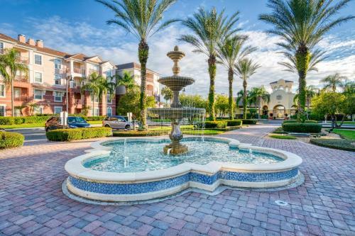 Vc6-106 3 Bedroom Great Location Lakeview