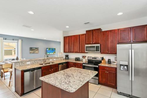 Encore Resort 6 Bedroom Vacation Home With Pool (2004)