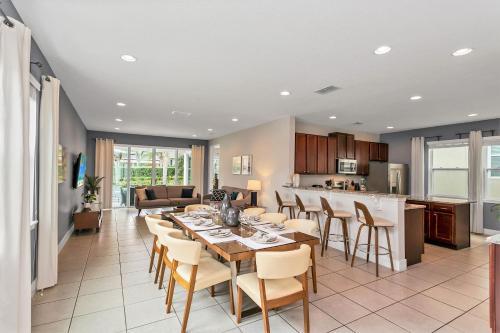Encore Resort 6 Bedroom Vacation Home With Pool (2004)