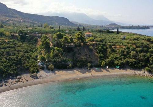 Villa Mani Theasis