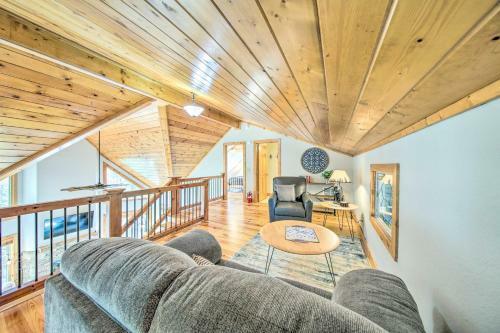 Lazy Bear Lodge About 2 Mi To Downtown Ellijay!