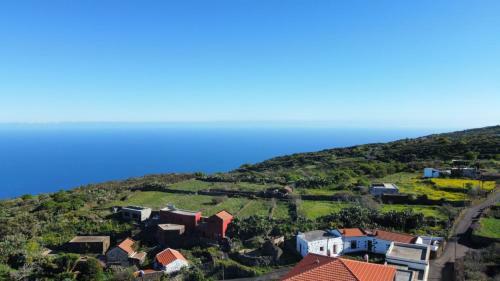 Two-bedroom House 5, Freewifi, Ac, Bbq, Mountain View
