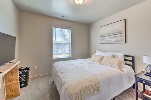 Stunning Nampa Home Nearby Park With Fire Pit!