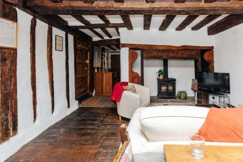 Tudor Cottage ? An Enchanting Unique Stay