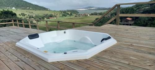 Villa Santorini Praia Do Rosa Com Piscina E Jacuzzi