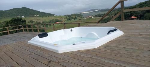 Villa Santorini Praia Do Rosa Com Piscina E Jacuzzi