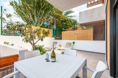 Central 2 Bedroom Apartment Playa De Las Americas