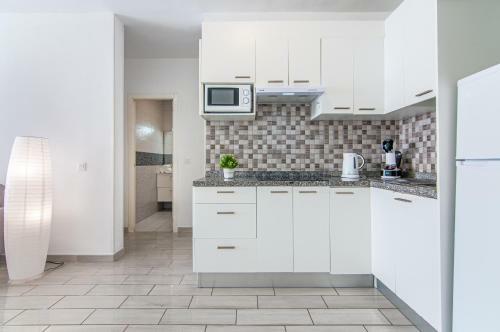 Central 2 Bedroom Apartment Playa De Las Americas