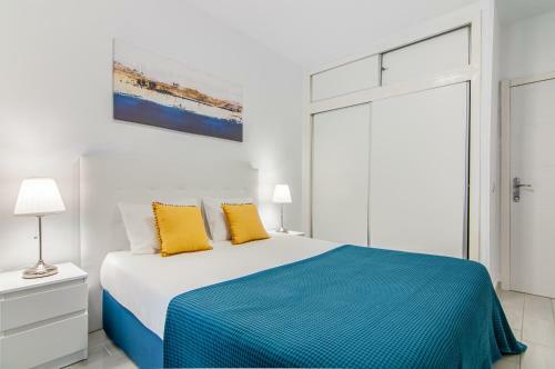 Central 2 Bedroom Apartment Playa De Las Americas