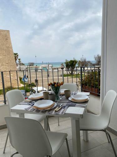 Apartamento A 100metri Dal Mare Difronte Alla Torre Saracena.