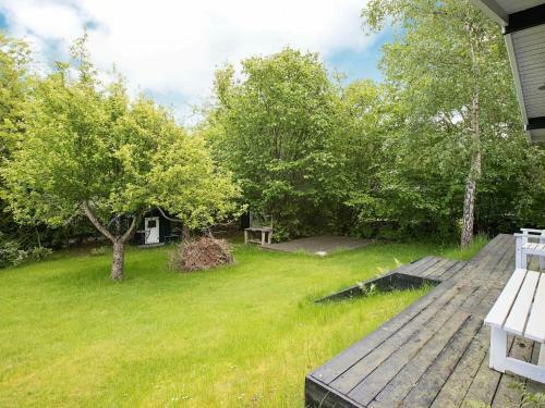 Holiday Home Dronningm�lle VI