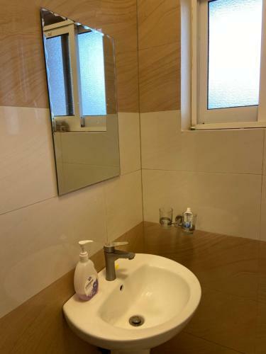 Modern Apartment In Kampala With Free Wi-fi