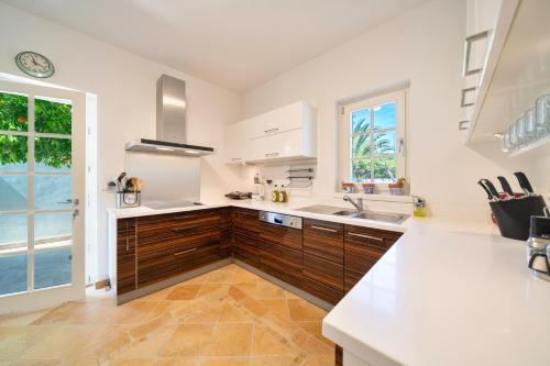 Portville Canal Side Villas 66 (3br)