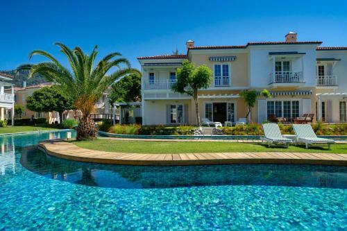 Portville Canal Side Villas 65 (2br)