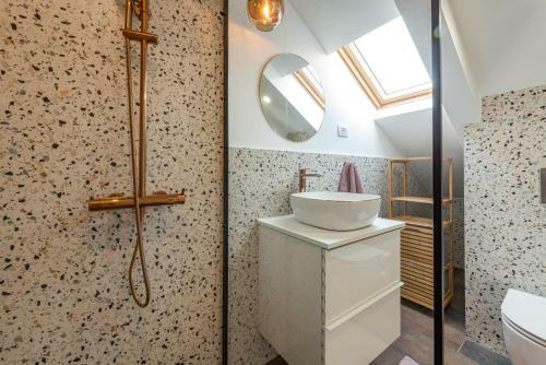 Divine Apartment