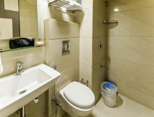 Hotel Amrit Residency