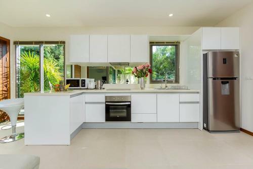 Villa Batam Laem Ka Style By Tropiclook