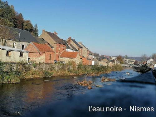 La Roche Trou�e - Maison Avec Vue � Nismes