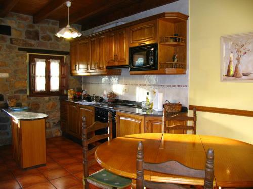 Apartamento Casa Caborzal Casa Rural Completa