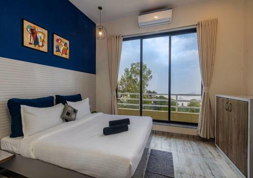 Villa Saffronstays Sky Abode