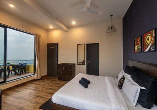 Villa Saffronstays Sky Abode